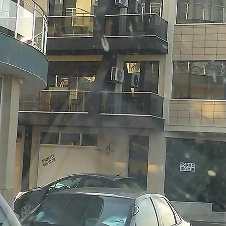 شقة дарко بوموري